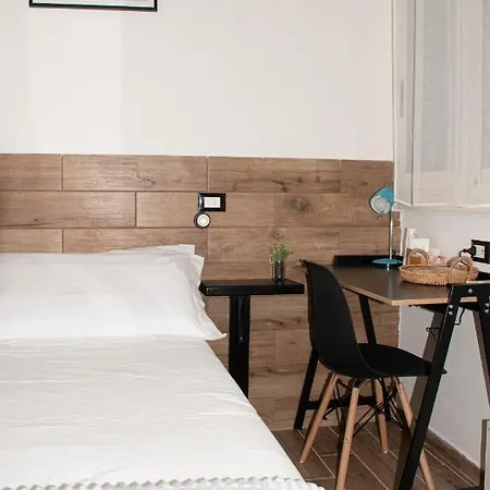Πανσιόν Maison L'amuri 3*