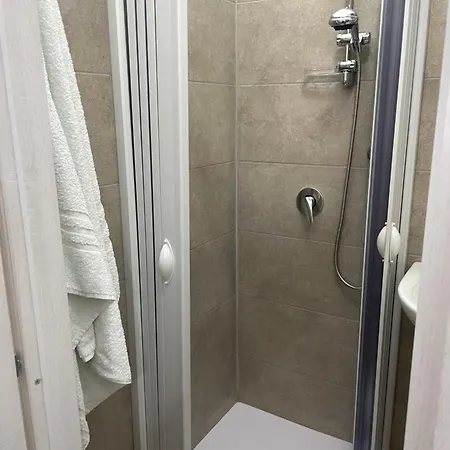 招待所 Maison L'amuri